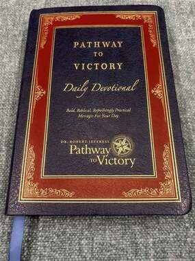 Dr. Robert Jeffress Pathway to Victory Daily Devotional Leather-Bound Book